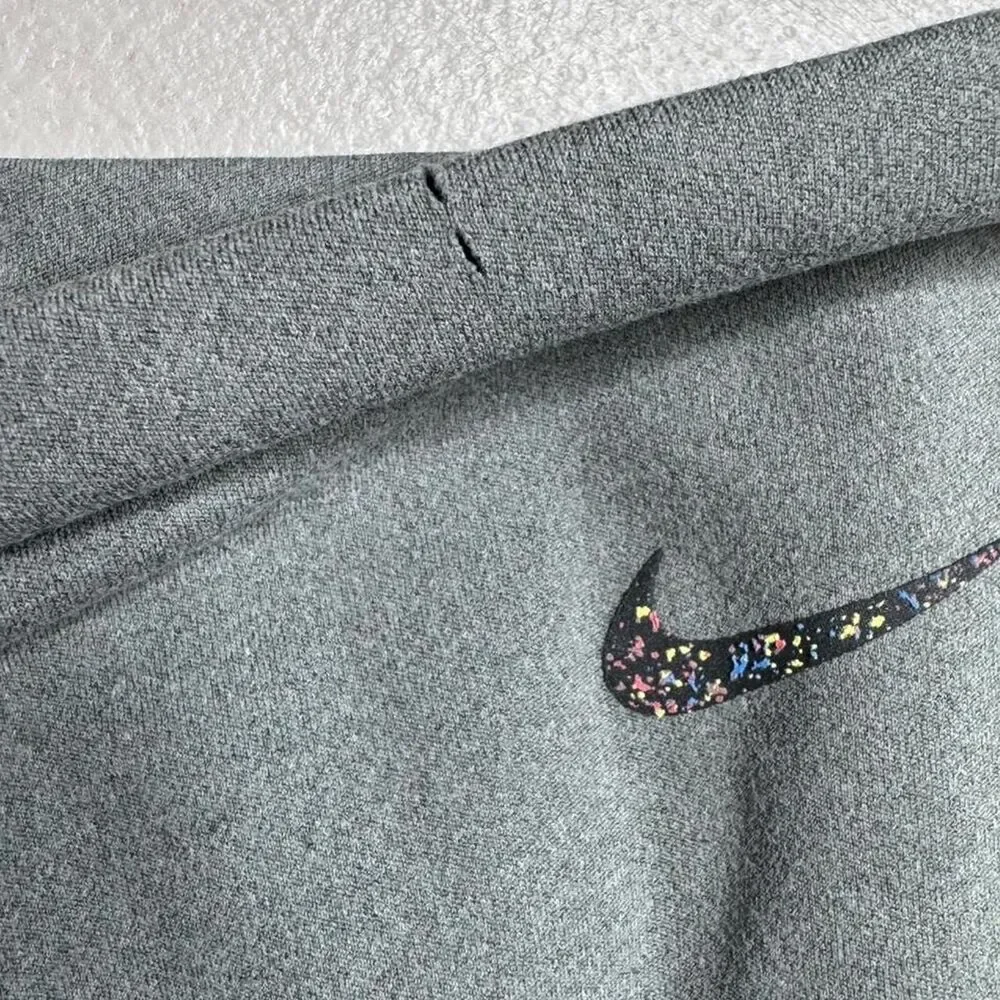 Nike Women's Grey and Green Leggings